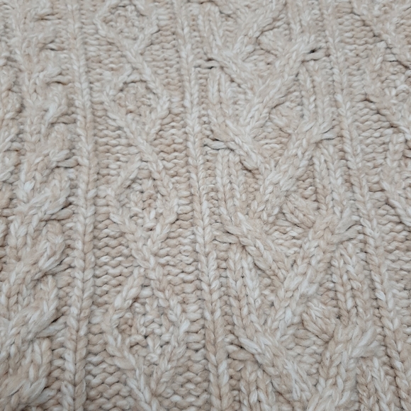 BANANA REPUBLIC Fisherman Cable Turtleneck Sweater Sz XS - Picture 10 of 14